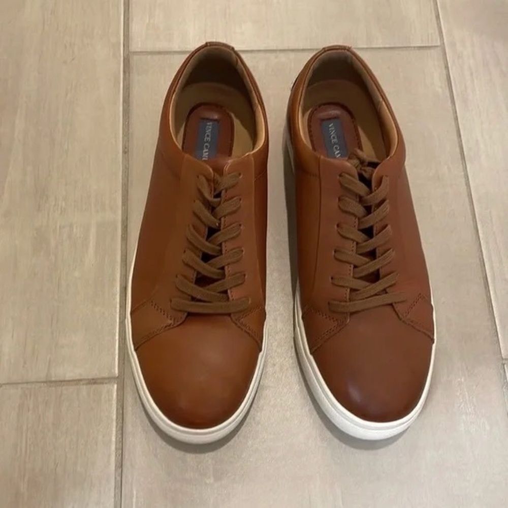 MEN'S VINCE CAMUTO VY-MILLS LACE-UP SNEAKER Size 11M